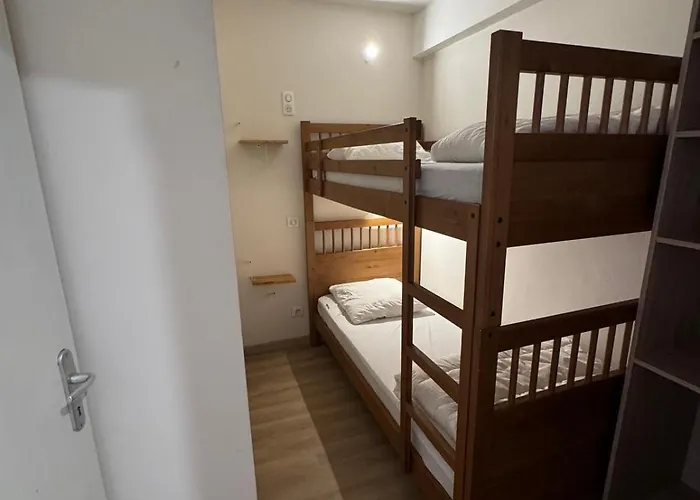 La Fontaine De St Clement *